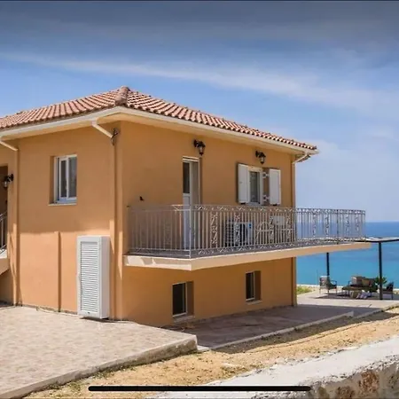 Dom wakacyjny Kaminia Serenity House Ratzaklíon