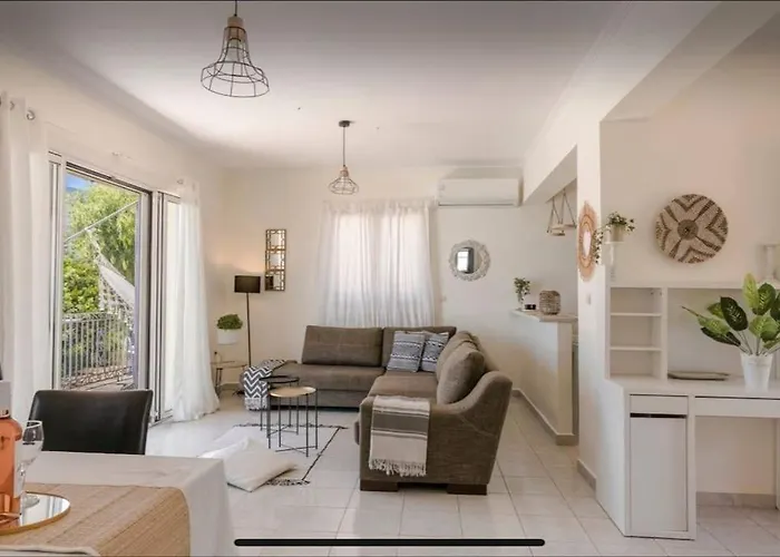 Kaminia Serenity House * Ratzaklíon