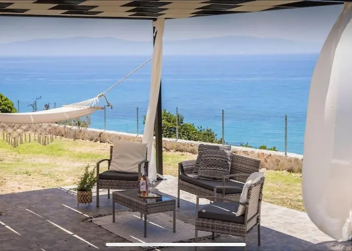 Kaminia Serenity House Casa de Férias *
